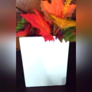 Hager rectangle white vase.